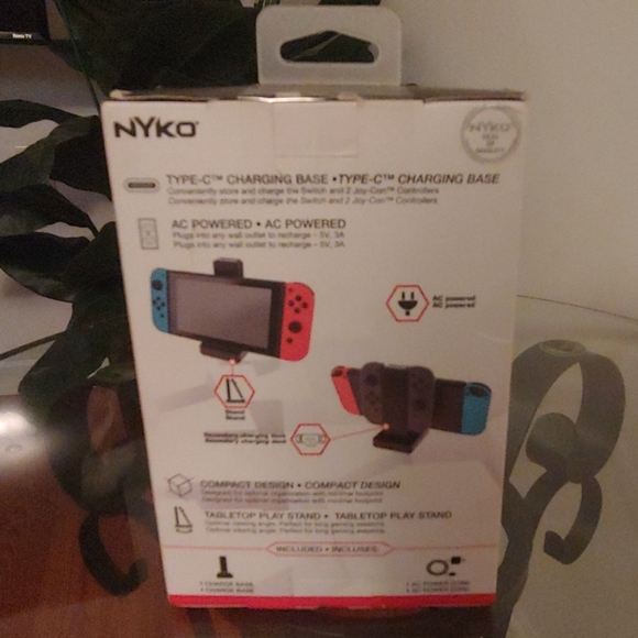 Nyko Charge Base For Nintendo Switch - Picture 2 of 2